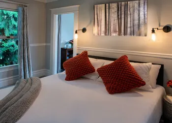 Inn at the Gorge hotel thumbnail 6