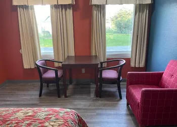 Kenwood Court Motel hotel thumbnail 4