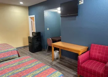 Kenwood Court Motel hotel thumbnail 6