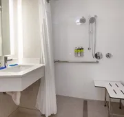 Holiday Inn Express NYC Brooklyn - Sunset Park by IHG hotel detail image 7