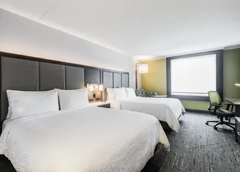 Holiday Inn Express & Suites Toronto Airport South by IHG hotel thumbnail 6