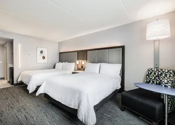 Holiday Inn Express & Suites Toronto Airport South by IHG hotel thumbnail 8