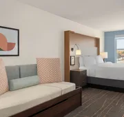 Holiday Inn & Suites Detroit - Troy by IHG hotel detail image 4