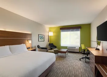 Holiday Inn Express & Suites Hayward - Castro Valley by IHG hotel thumbnail 6