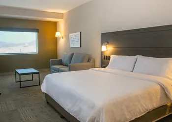 Holiday Inn Express & Suites Tijuana Otay by IHG hotel thumbnail 8
