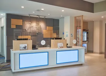 Holiday Inn Express Doral Miami by IHG hotel thumbnail 3