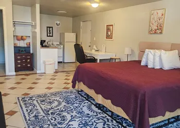 Camaray Motel hotel thumbnail 4