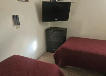 Camaray Motel hotel thumbnail 8