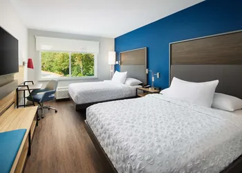 Tru by Hilton Atlanta Northlake Parkway, GA hotel thumbnail 4