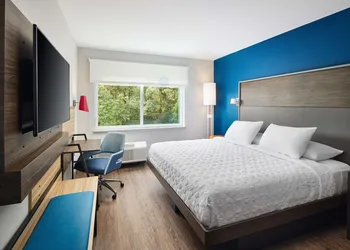 Tru by Hilton Atlanta Northlake Parkway, GA hotel thumbnail 6