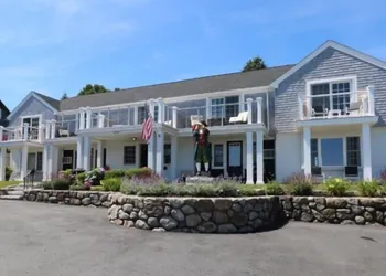 Captain's Bounty On The Beach hotel thumbnail 8