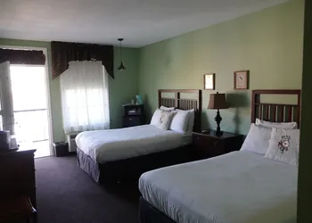 Julian Lodge hotel thumbnail 8