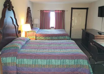 Fenelon Inn hotel thumbnail 2