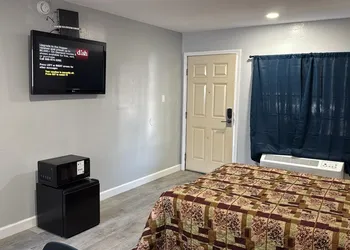 Palms Motel hotel thumbnail 3