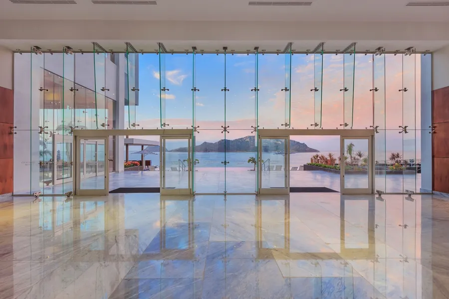 Courtyard By Marriott Mazatlan Beach Resort hotel detail image 2