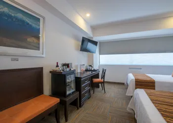 Hotel Plaza Stadium hotel thumbnail 5