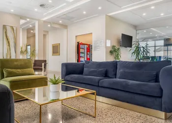 Quality Inn & Suites hotel thumbnail 3