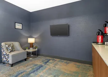 Best Western Plus Isanti hotel thumbnail 4