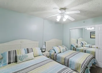 Fifty Gulfside Condominiums hotel thumbnail 5