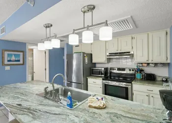Fifty Gulfside Condominiums hotel thumbnail 8
