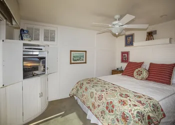 Sunset Cove Villas in Laguna Beach hotel thumbnail 7