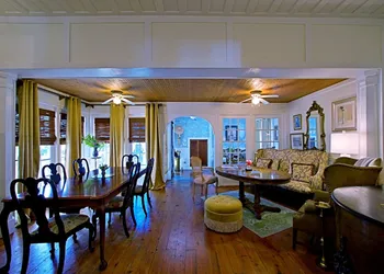 Chesnut Cottage Inn hotel thumbnail 2
