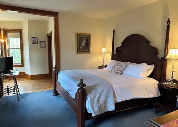 Meredith Inn hotel thumbnail 3