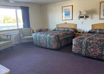 Bayview Inn hotel thumbnail 8