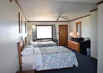 Blue Heron Motel hotel thumbnail 2