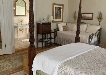 The Chancellor's House B&B hotel thumbnail 6