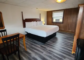 The Crest - Hampton Beach hotel thumbnail 3