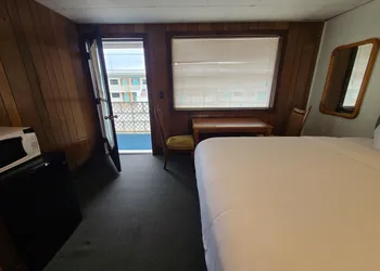 The Crest - Hampton Beach hotel thumbnail 7