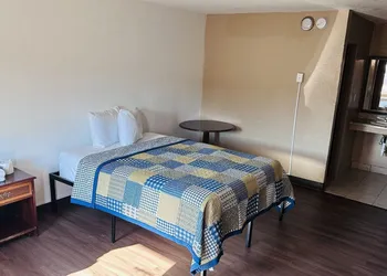 Hallmark Inn By OYO Fort Wayne hotel thumbnail 6