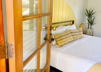 The Good House hotel thumbnail 2