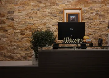 Eagle River Lodge hotel thumbnail 2