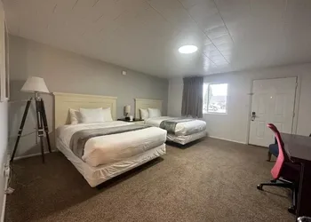 The Fossil Butte Motel hotel thumbnail 3