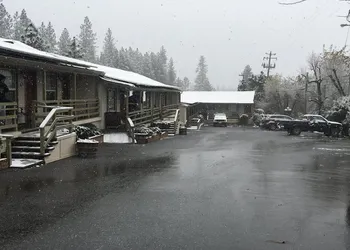 Colfax Motorlodge hotel thumbnail 5