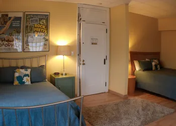 FountainView Inn hotel thumbnail 6