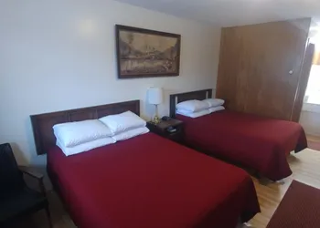 Falls Motel hotel thumbnail 4