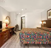 Paradise Lodge - Canoga Park hotel detail image 4