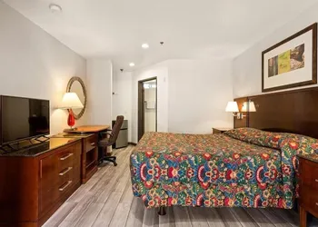 Paradise Lodge - Canoga Park hotel thumbnail 4