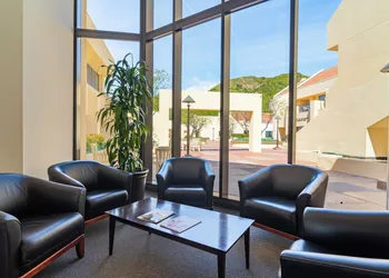 Villa Graziadio Executive Center at Pepperdine University hotel thumbnail 6