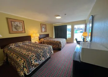 Pioneer INN hotel thumbnail 5