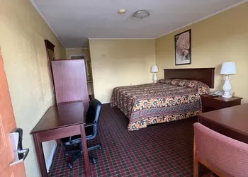 Pioneer INN hotel thumbnail 6