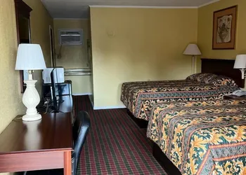 Pioneer INN hotel thumbnail 7