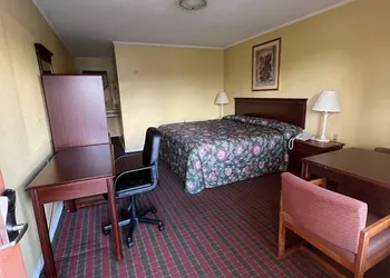 Pioneer INN hotel thumbnail 8