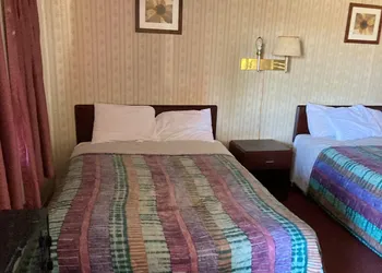 Beaver Falls Motel hotel thumbnail 5