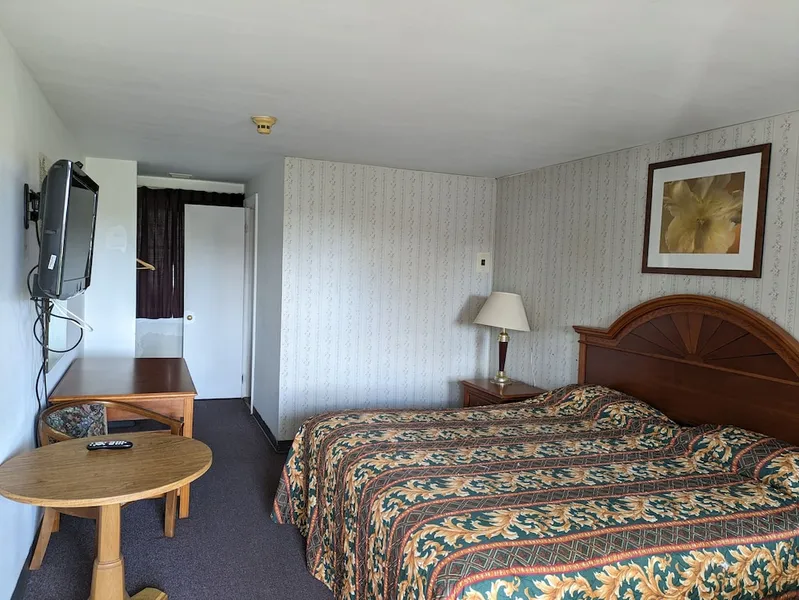 Beaver Falls Motel hotel detail image 6