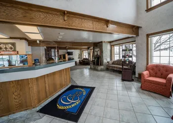 Clover Creek Inn hotel thumbnail 2