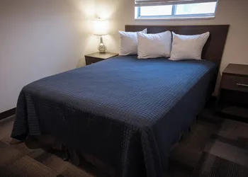 Clover Creek Inn hotel thumbnail 6